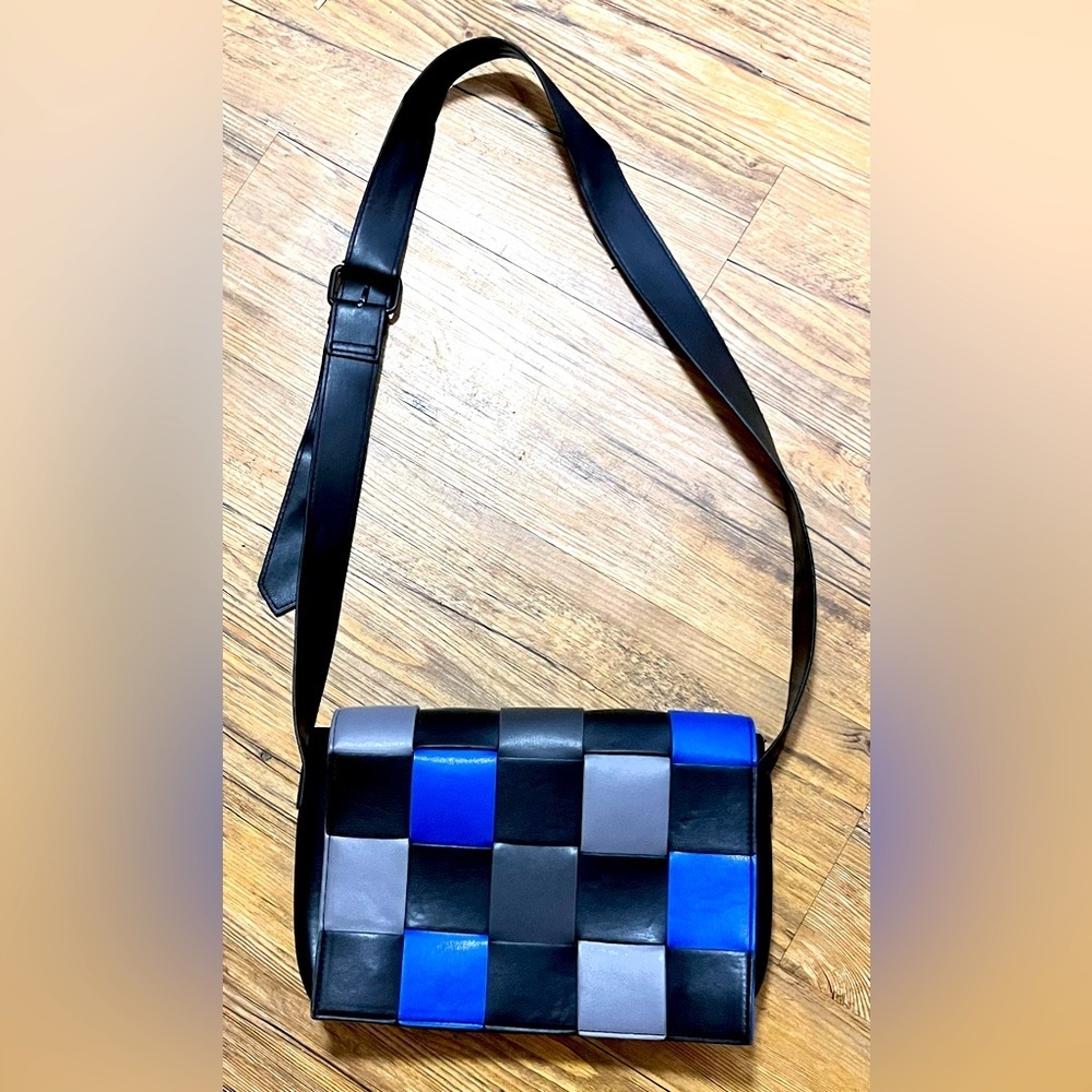 CL by Chinese Laundry Black, Blue & Gray Woven Crossbody Bag